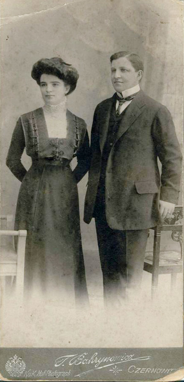 Portretul soților Avram și Sofia Imbroane, Cernăuți, 31 august 1913